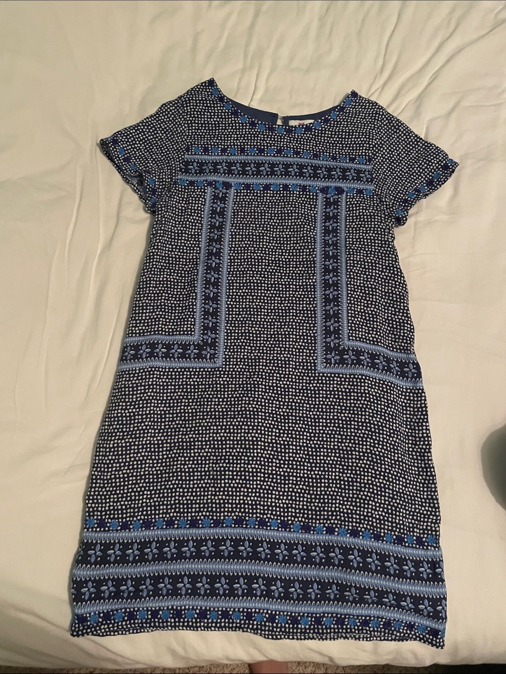 Vineyard Vines Navy and Light Blue Patterned Short Sleeve Shift Dress